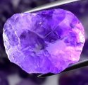 Bra Pris Obehandlad Rå Oslipad Topp Violett Ametist 15,26 carat Naturlig Kristall från Afrika Köp Nu! (bild för) Bra Pris Obehandlad Rå Oslipad Topp Violett Ametist 15,26 carat Naturlig Kristall från Afrika Köp Nu!